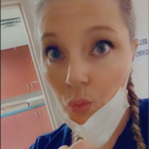 Meet your Posher, Briana